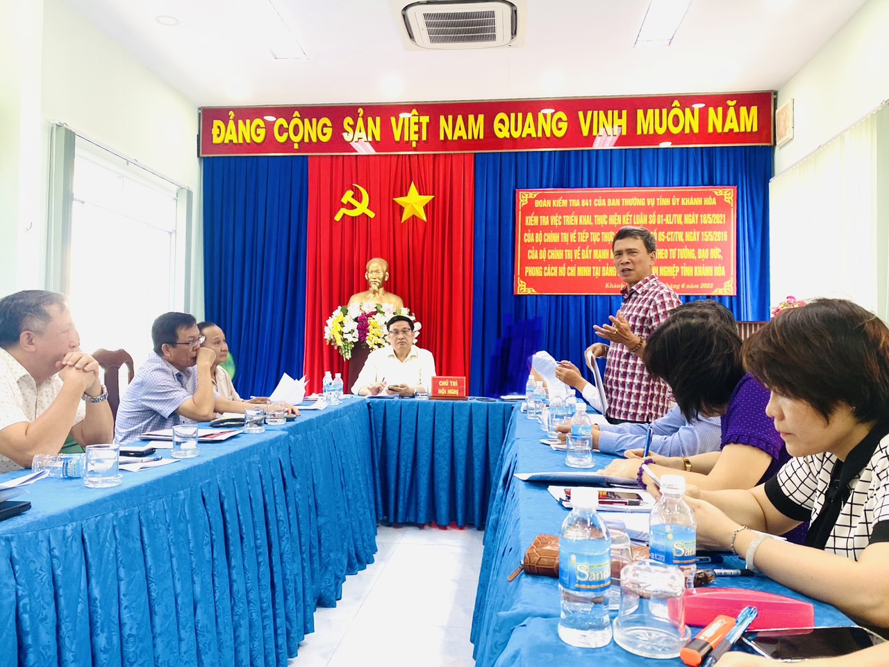 Tiếp tục đẩy mạnh học tập và làm theo tư tưởng, đạo đức, phong cách Hồ Chí Minh gắn với xây dựng văn hóa doanh nghiệp